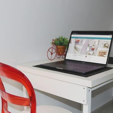 2 Bedrooms Apartment Close To Metro Dafni In Athen Eksteriør bilde