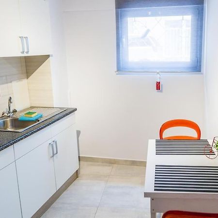 2 Bedrooms Apartment Close To Metro Dafni In Athen Eksteriør bilde