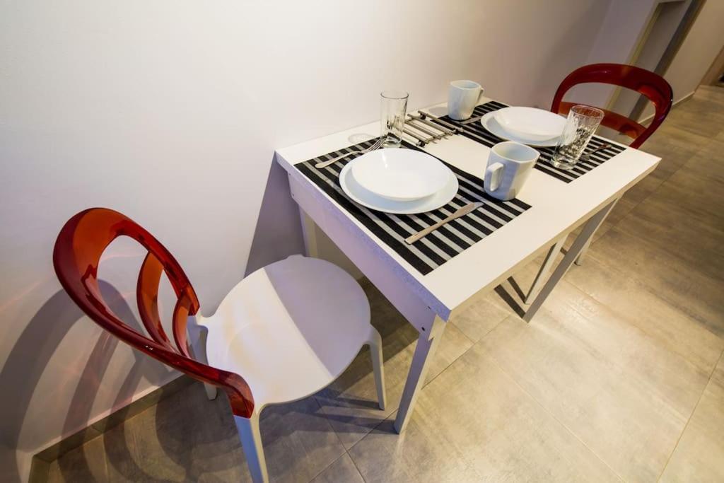 2 Bedrooms Apartment Close To Metro Dafni In Athen Eksteriør bilde